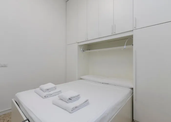 Lägenhet Navigli,m2 A Stone's Throw From The Subway